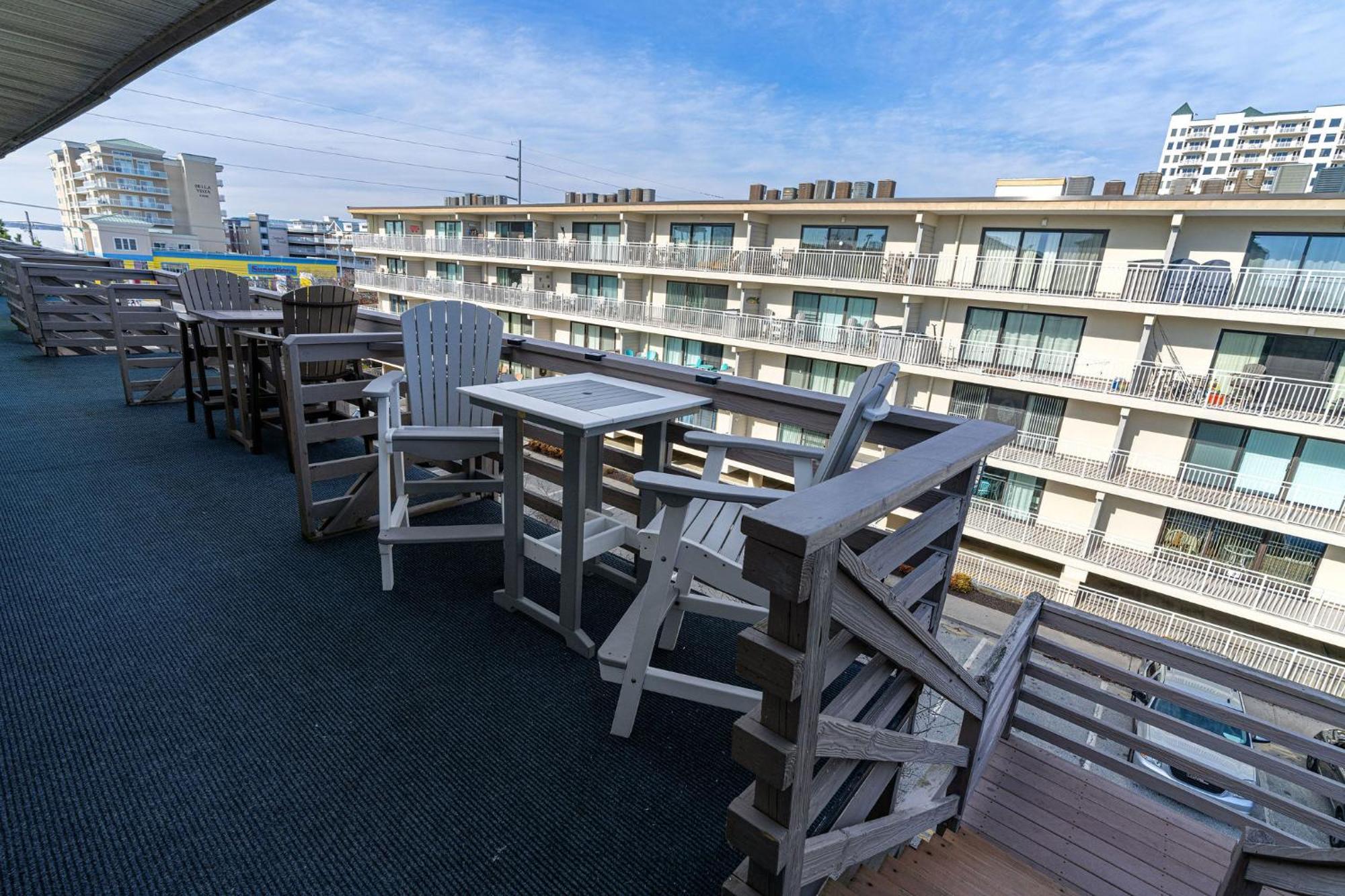 آوشين سيتي Ocean Block Condo 100 Steps From The Beach المظهر الخارجي الصورة